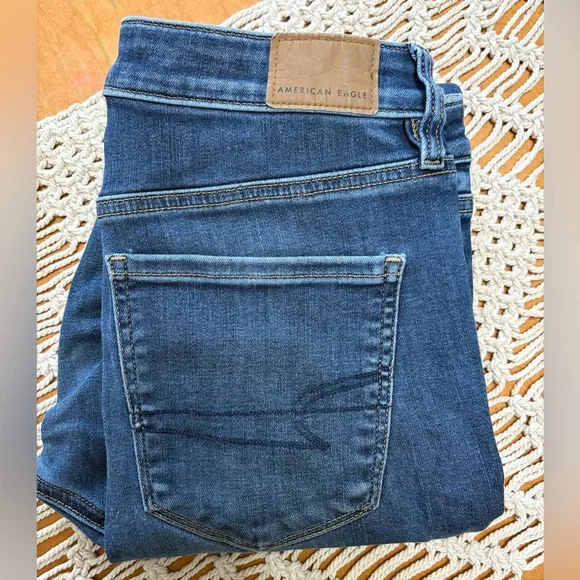 American Eagle Next Level Super Hi-Rise Jegging Size 6 - Picture 2 of 7